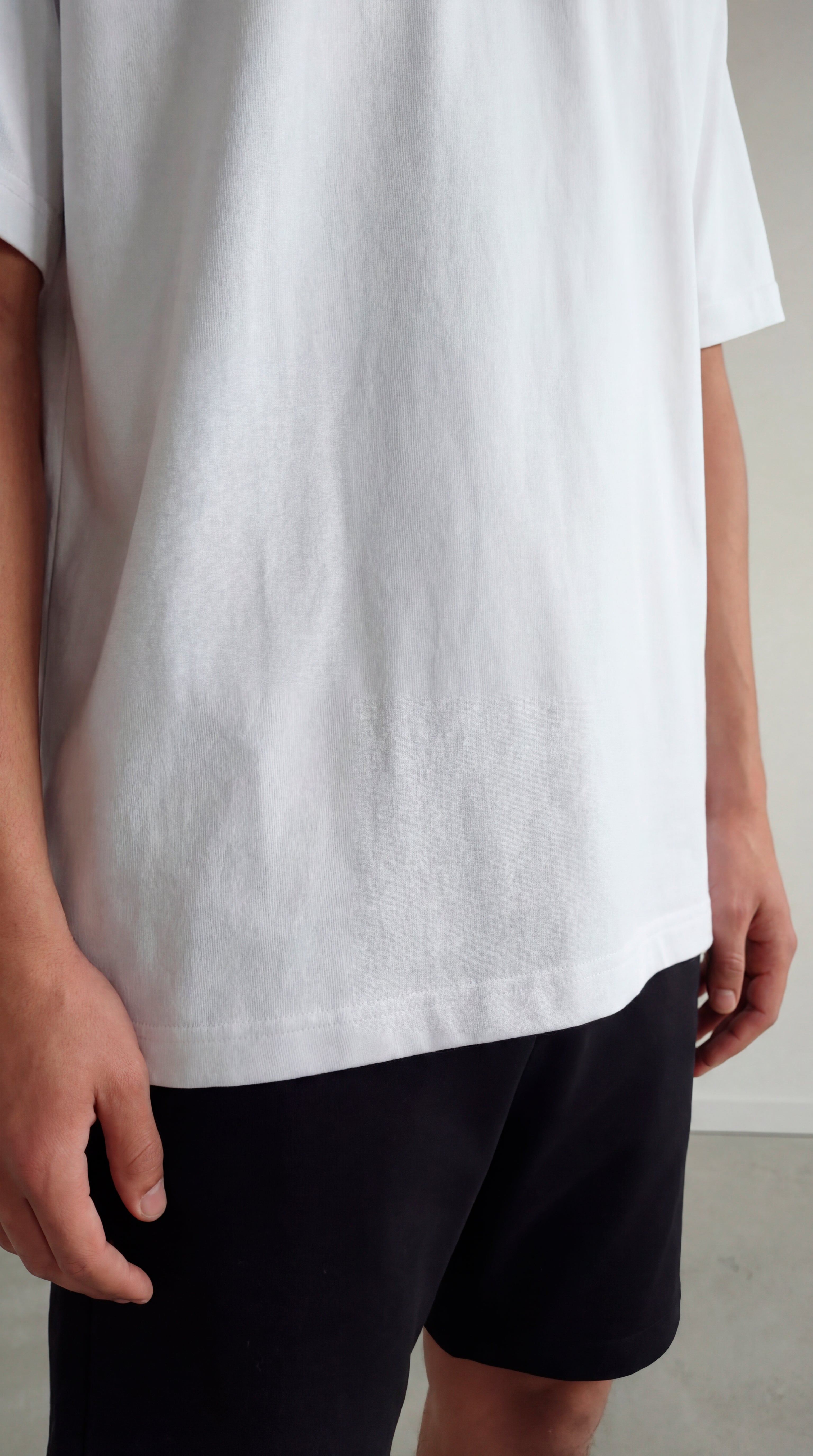 CAMISETA OVERSIZE BLANCO 250 GRAMOS.