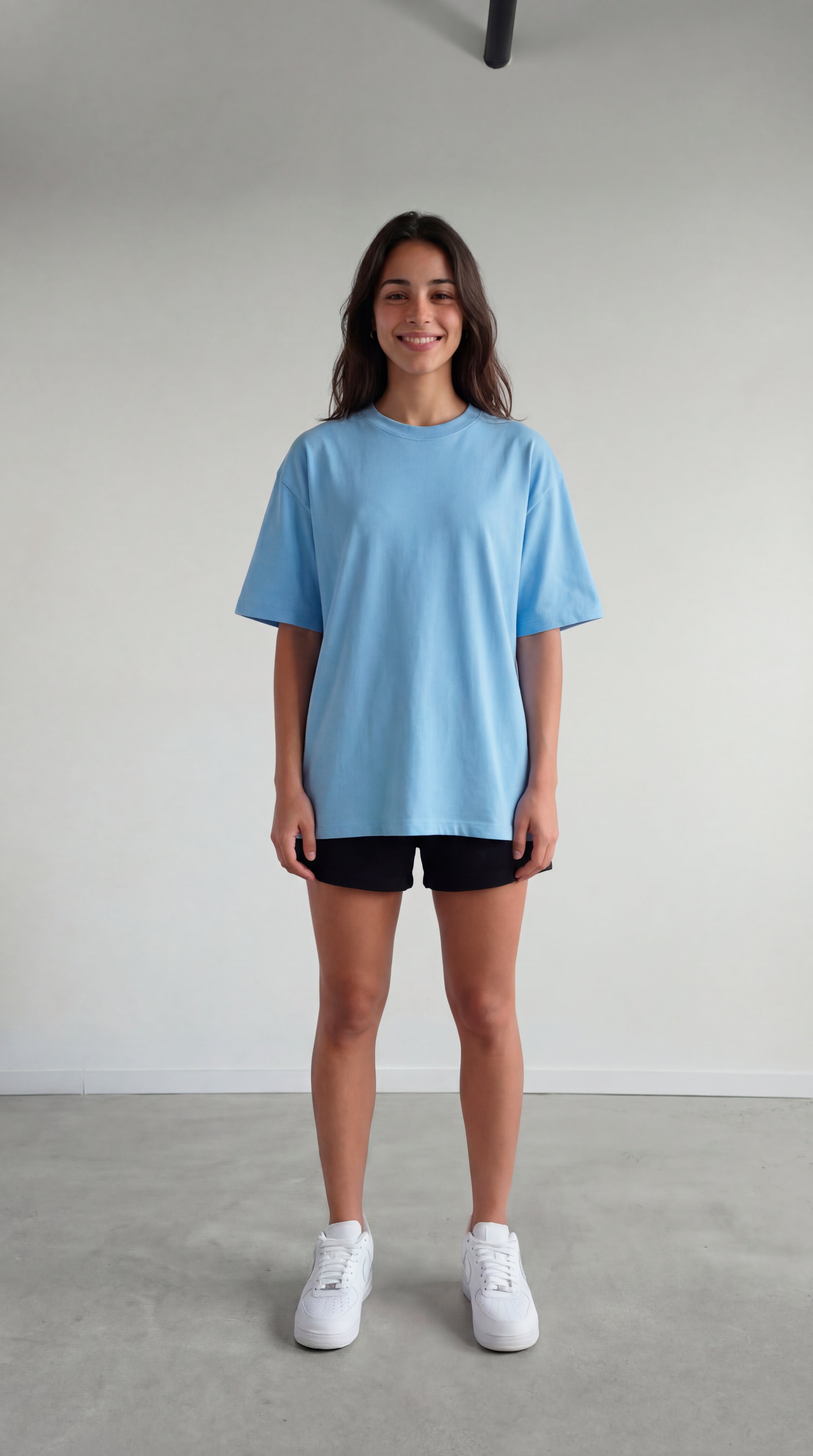 CAMISETA OVERSIZE AZUL CLARO 250 GRAMOS.